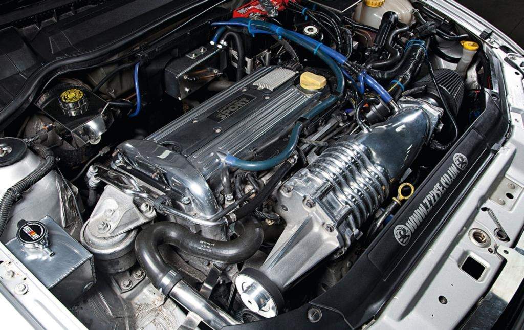ai246.photobucket.com_albums_gg108_stevesri150_my_20carrrrrrr_vectras9_zpsad4b5f.jpg