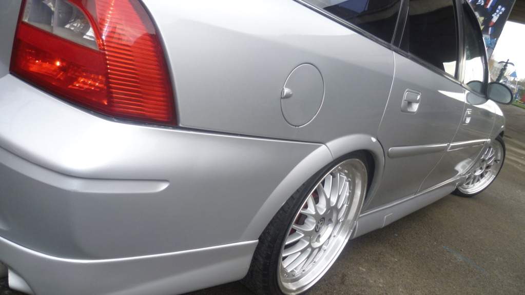 ai246.photobucket.com_albums_gg108_stevesri150_my_20carrrrrrr_polishednovember20.jpg