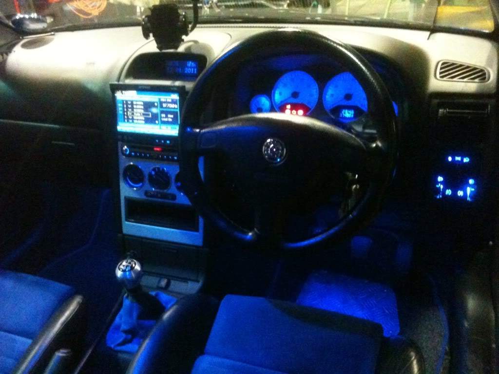ai693.photobucket.com_albums_vv292_dewismotorsport_photo_907.jpg