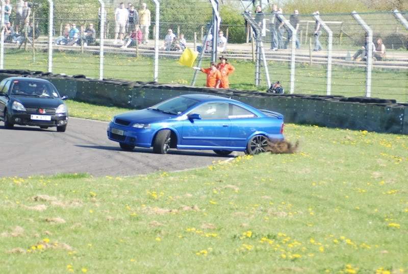 ai693.photobucket.com_albums_vv292_dewismotorsport_d42023e2.jpg