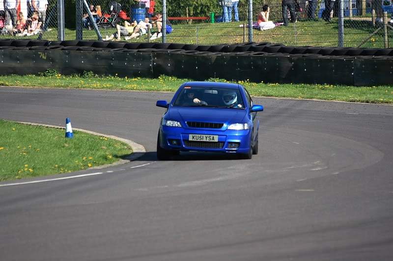 ai693.photobucket.com_albums_vv292_dewismotorsport_photo_1491.jpg