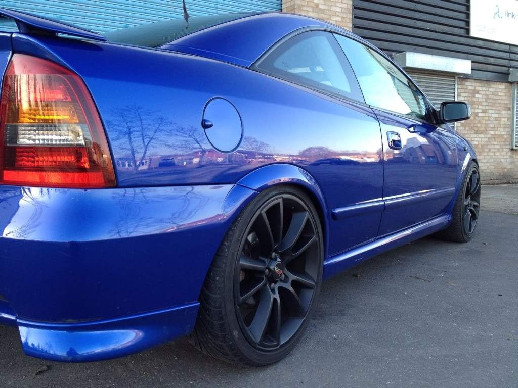 ai693.photobucket.com_albums_vv292_dewismotorsport_70695c42.jpg