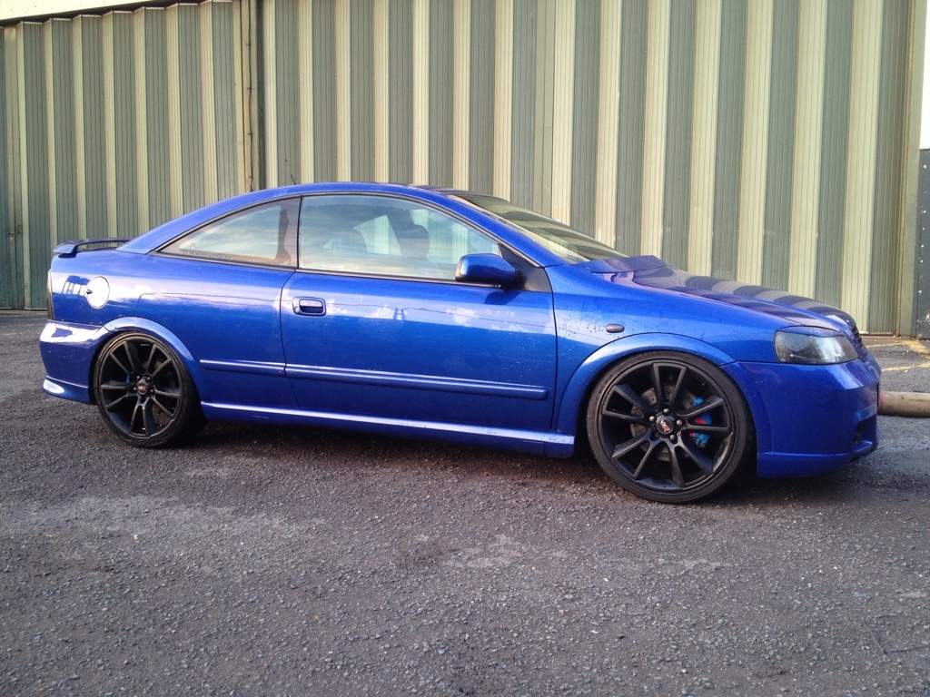 ai693.photobucket.com_albums_vv292_dewismotorsport_268922D4_4B8c2cf79aa193c0ce0f.jpg