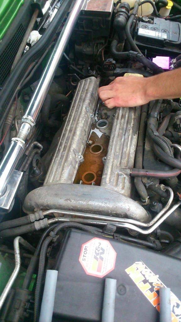 ai737.photobucket.com_albums_xx20_dannys_p08_astra_20coupe_DSC_01211.jpg