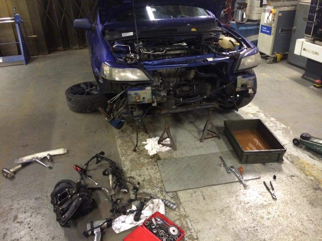 ai693.photobucket.com_albums_vv292_dewismotorsport_24F644F6_91a5da5fef7b8c8732b5.jpg