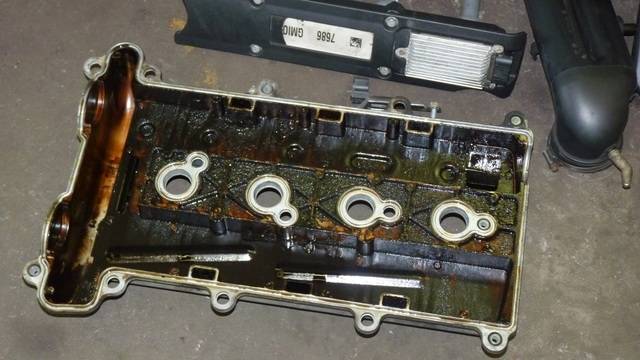 ai435.photobucket.com_albums_qq73_Dolbyadt_Z22se_20klepdeksel_20na_20demontage_z.jpg