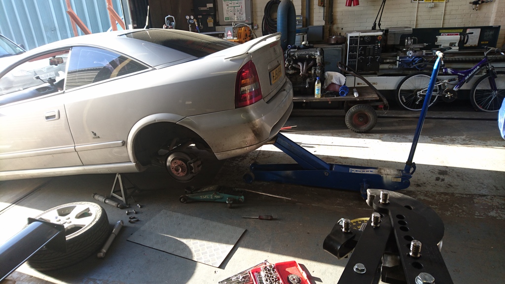 ai693.photobucket.com_albums_vv292_dewismotorsport_DSC_0064_zpsqeqs8wyk.jpg